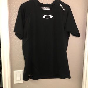Oakley Top